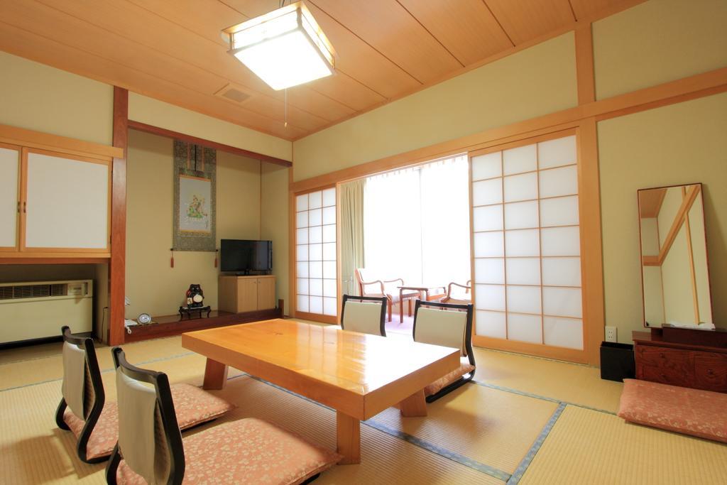Yanagi No Yu Hotel Aomori Quarto foto